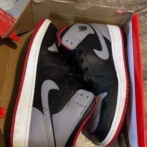 Nike Men's Black and Gray Sneakers with Red Accents